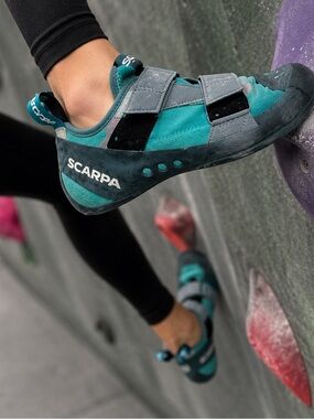 Scarpa Teal and Gray Women's Climbing Shoes with Dual Straps